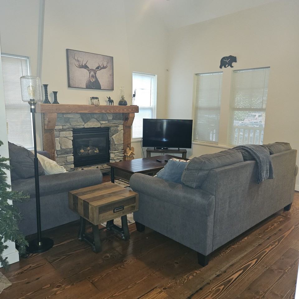 43564 Red Hawk Pass - Photo 2 of 14