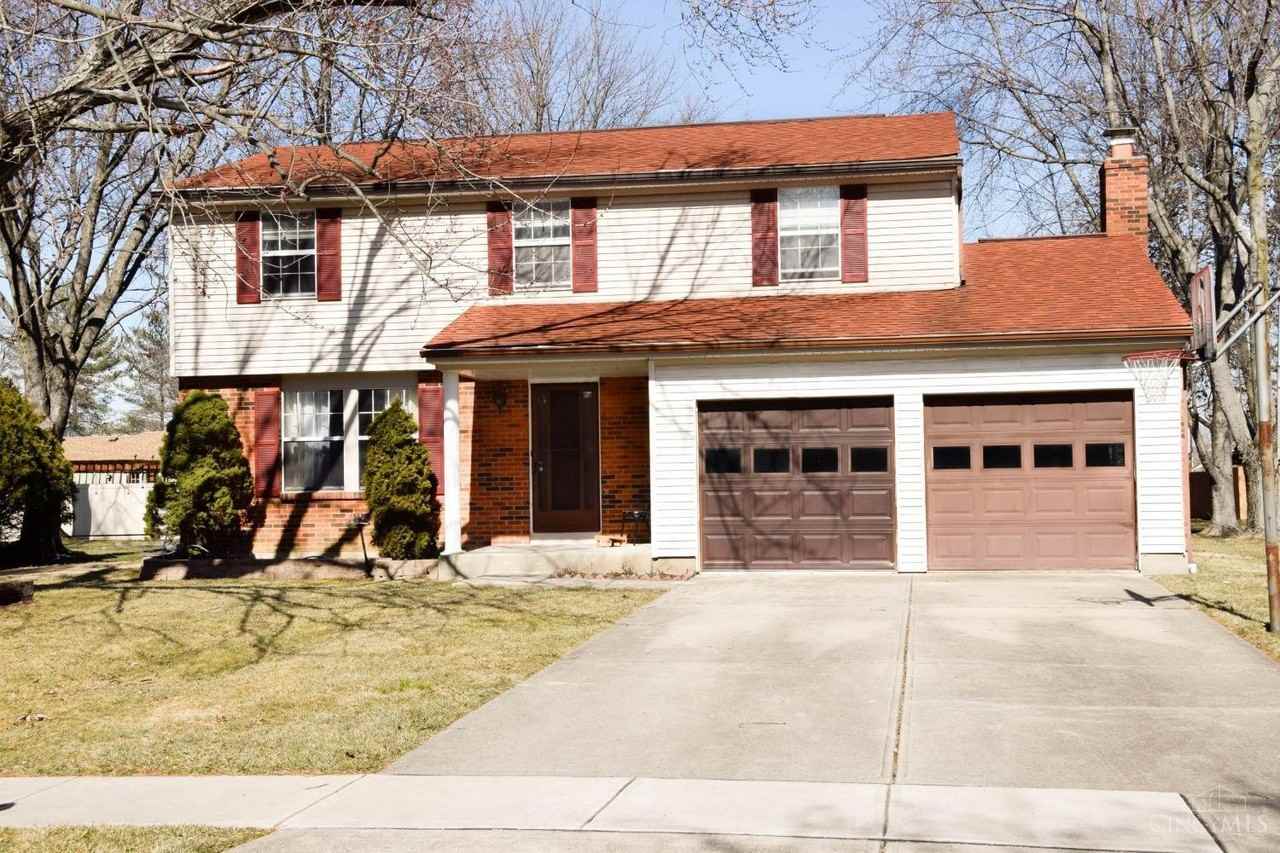 4221 Fox Hollow Dr, Blue Ash, OH 45241 4 Bedroom House for 2,600/month