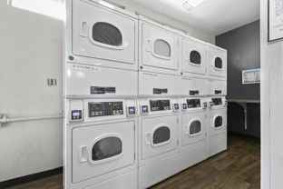 1900 S Campus Ave - Photo 1 of 1