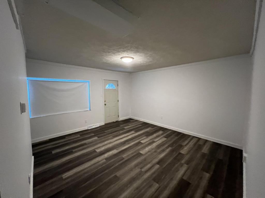 16 Bridge St - Photo 3 of 8