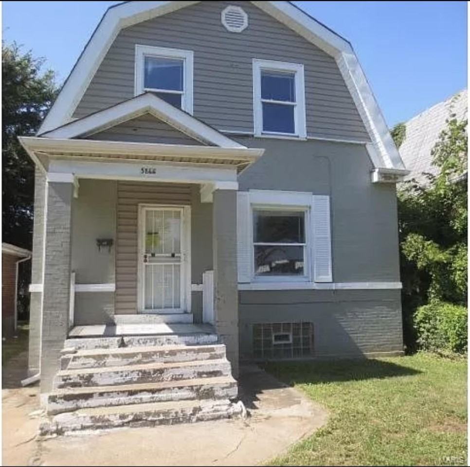 5866 Kennerly Ave, St. Louis, MO 63112 3 Bedroom House for 975/month
