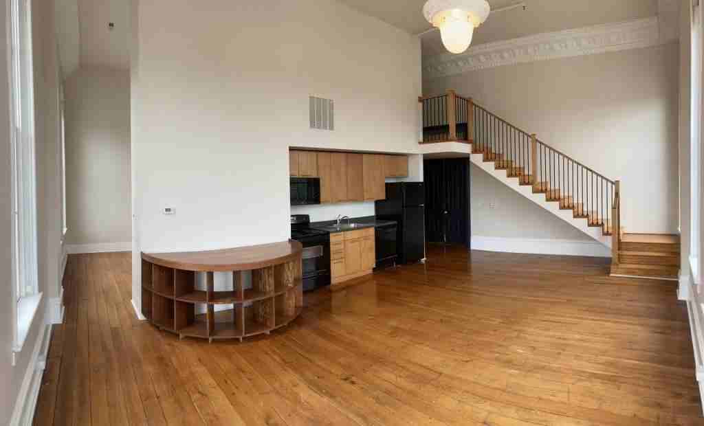 102 E Washington St Apt 303 - Photo 2 of 30