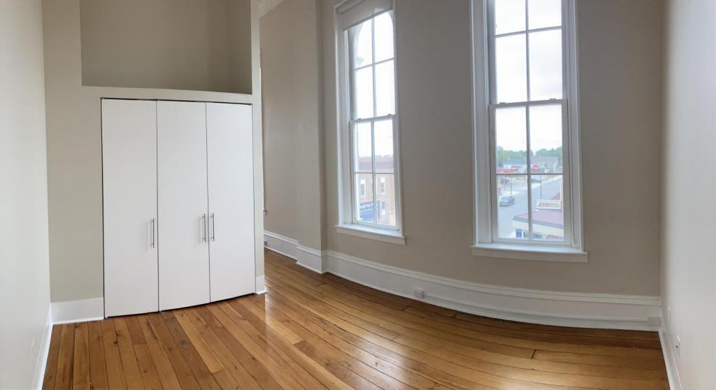 102 E Washington St Apt 303 - Photo 3 of 30