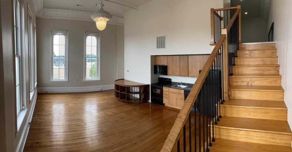 102 E Washington St Apt 303 - Photo 5 of 30