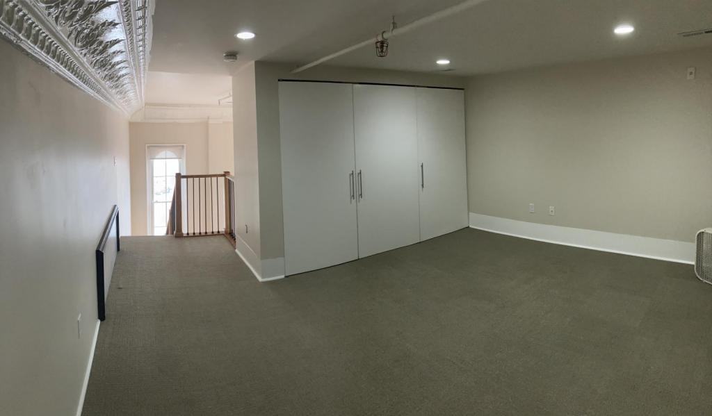 102 E Washington St Apt 303 - Photo 6 of 30