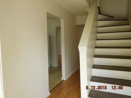 294 Pleasant St - Photo 2 of 14
