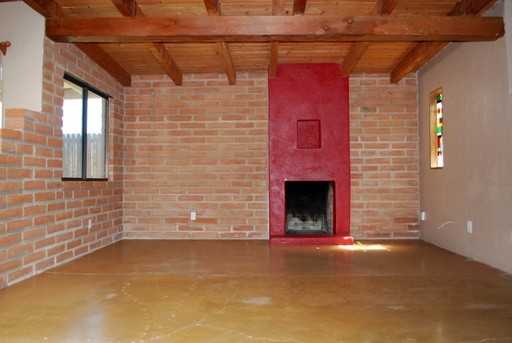 1539 E Silver St - Photo 2 of 27