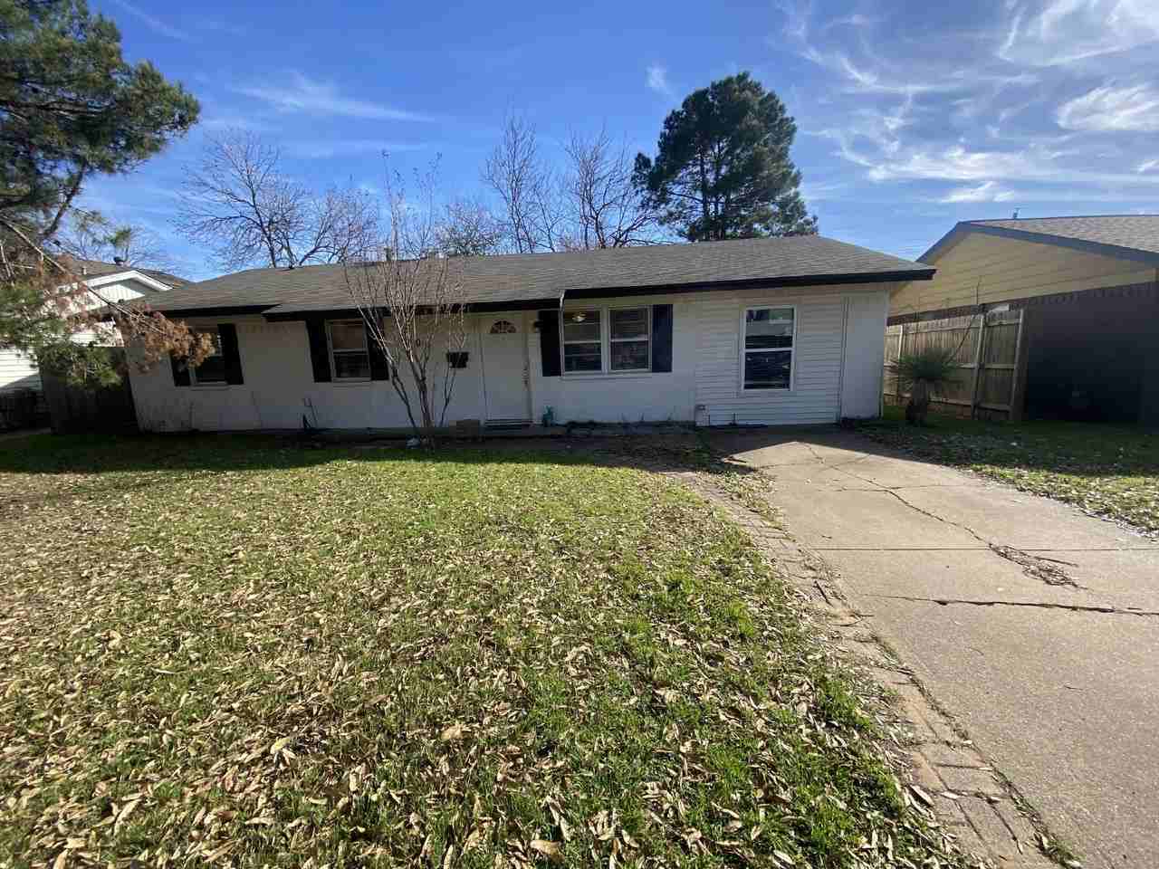 1906 Dunning St - Photo 2 of 18