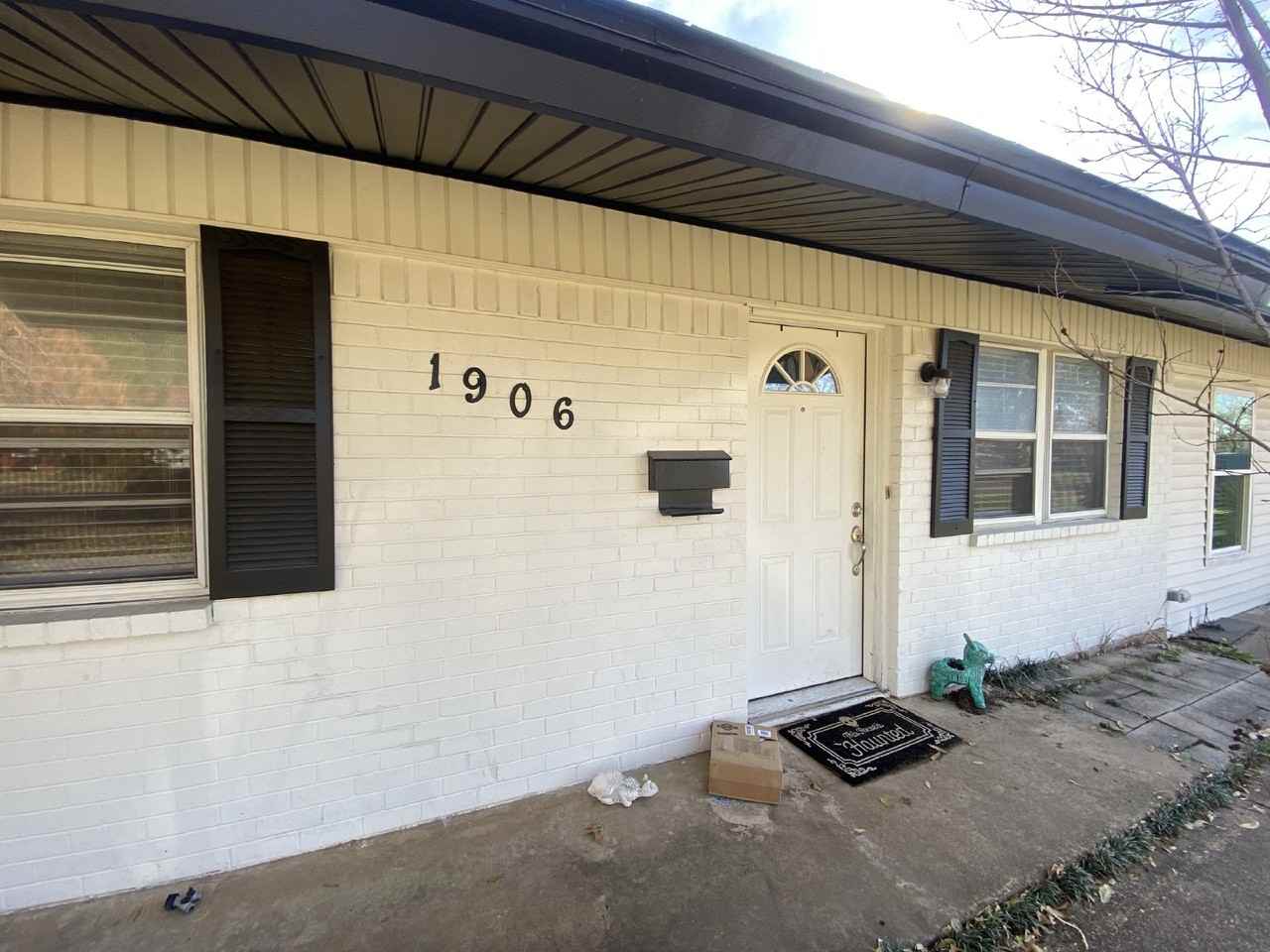 1906 Dunning St - Photo 3 of 18