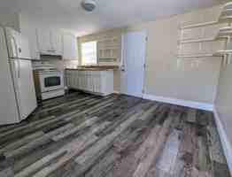 featured image of 1952 W 44th St
