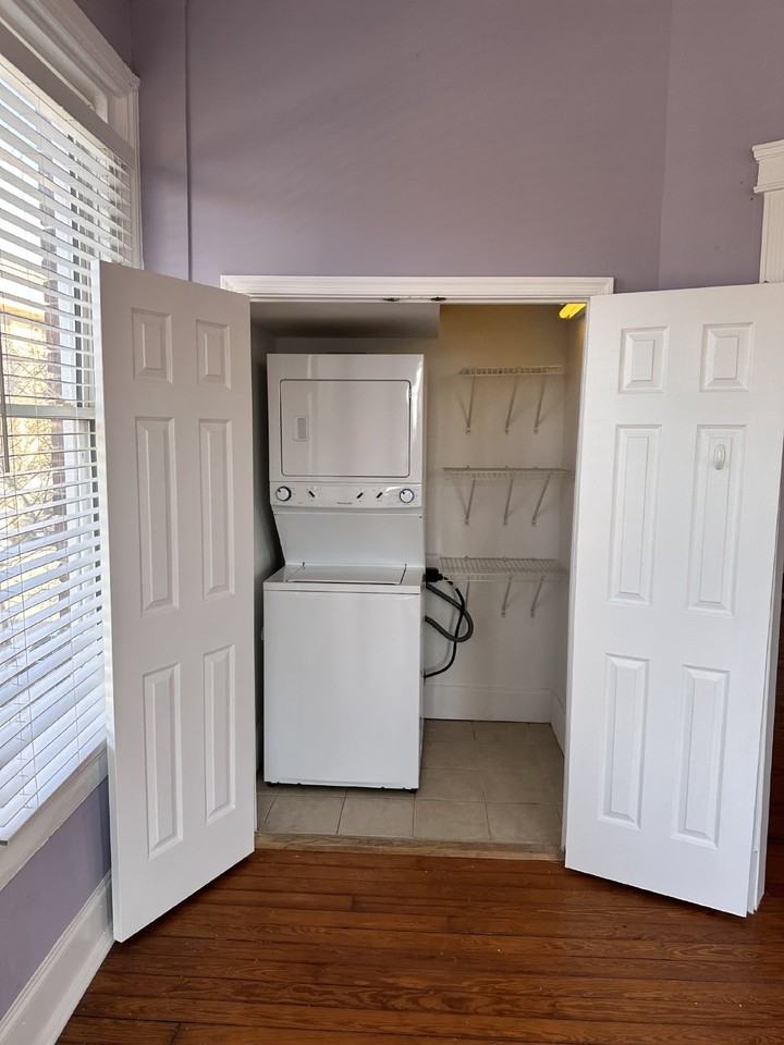 200 E Main St #2 - Photo 3 of 9