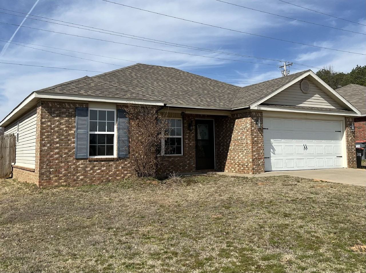 301 Regency Dr - Photo 2 of 17