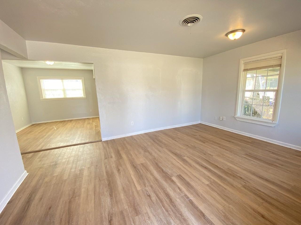 121 Reaves Ln - Photo 3 of 19