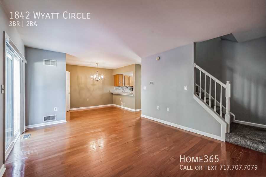 1842 Wyatt Cir - Photo 3 of 17