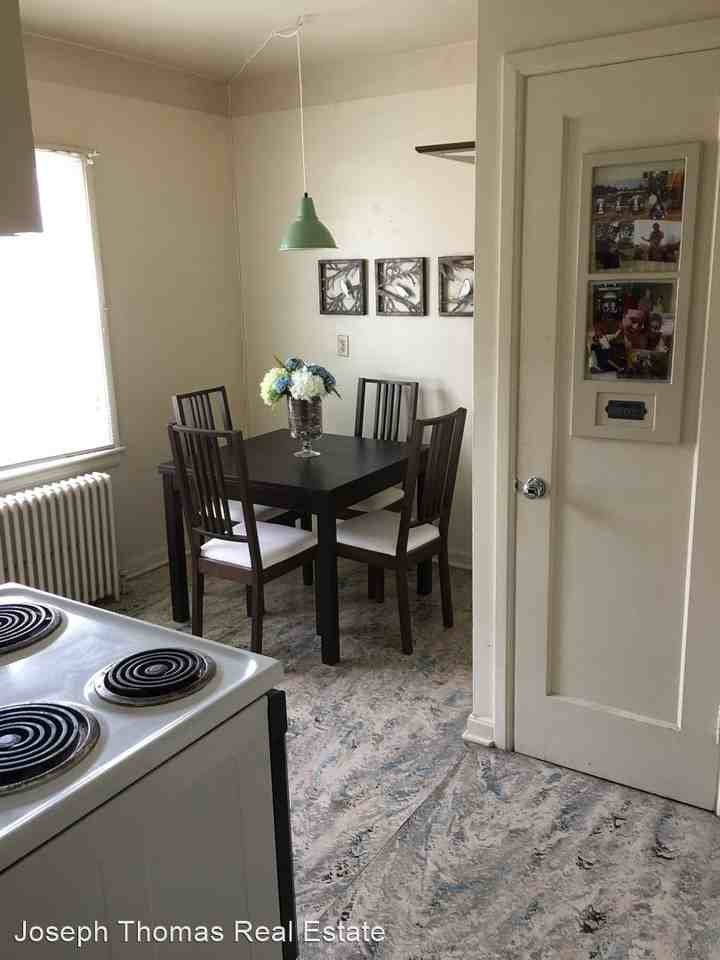 290 N 600 E - Photo 2 of 11