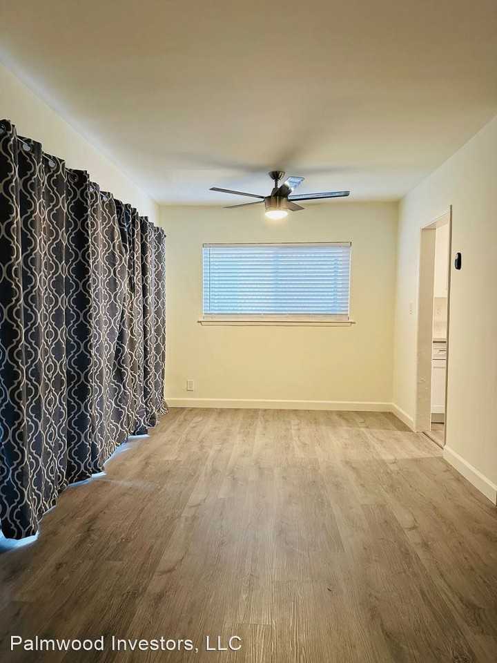 4122-4124 Palmwood - Photo 3 of 20