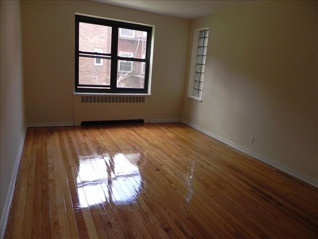 12 Welwyn Road #3M - Photo 2 of 11