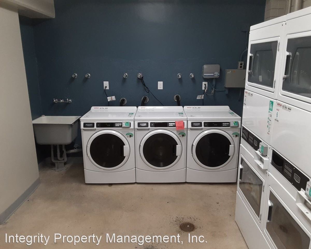 420 N. Louise Street - Photo 3 of 5