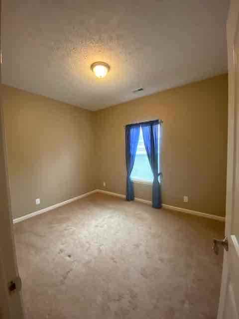2433 Fleming Dr - Photo 5 of 13