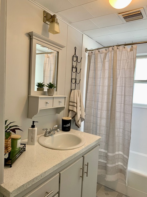 301 S 14th St - Photo 3 of 10