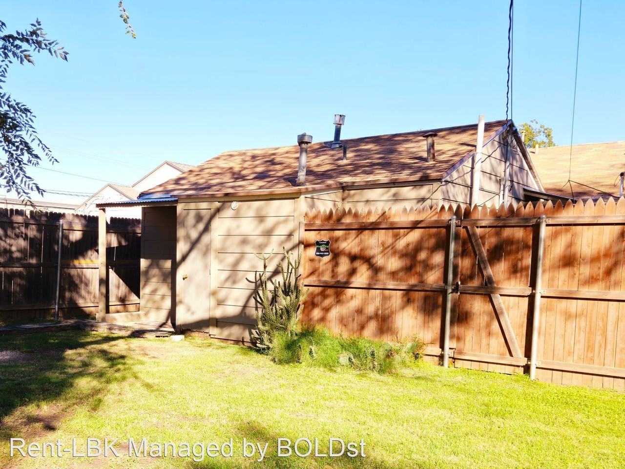 2623 26th Street - Photo 2 of 7