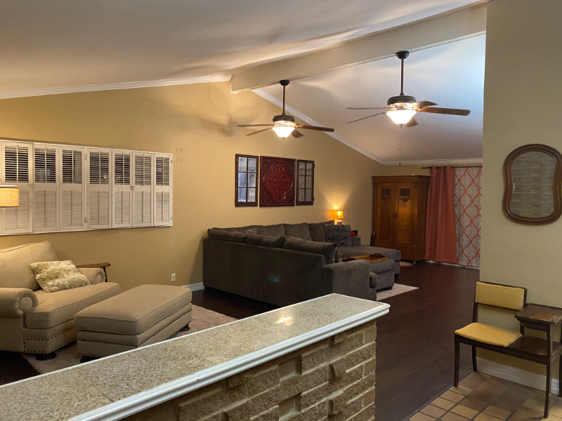 1510 Meadow View Dr - Photo 3 of 18