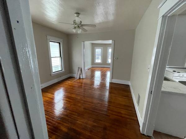 743 Tifft St - Photo 2 of 8