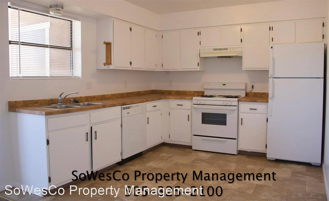 2012 N Tucker Ave - Photo 3 of 7