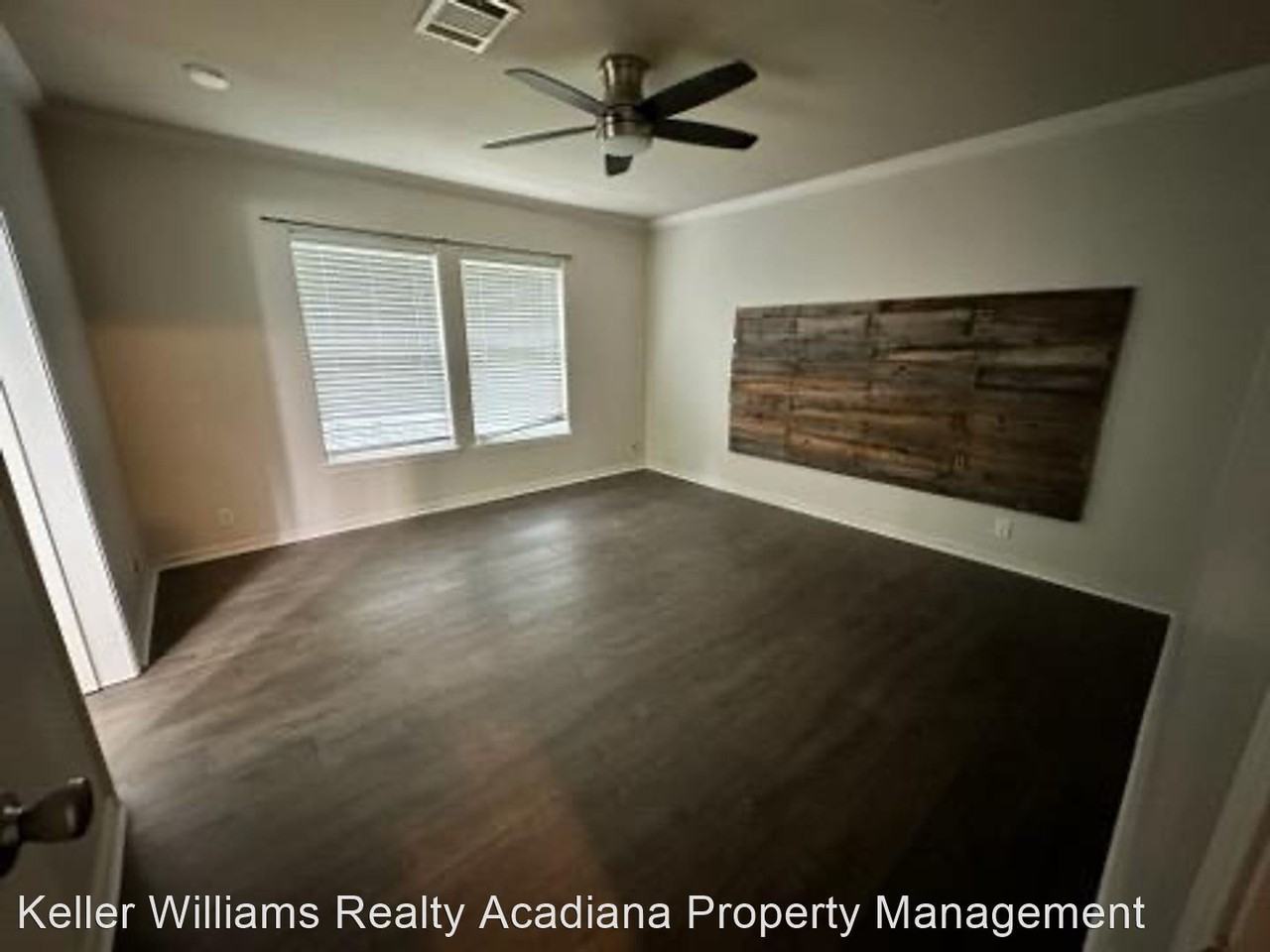 109 Stoneridge Dr - Photo 2 of 8