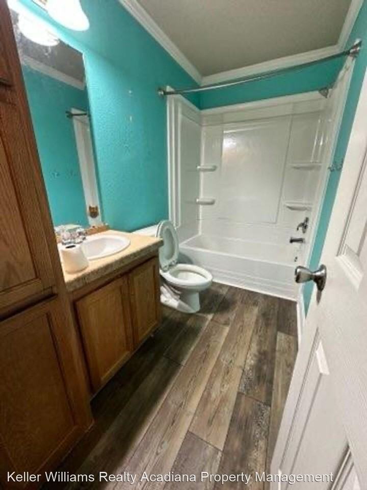 109 Stoneridge Dr - Photo 3 of 8