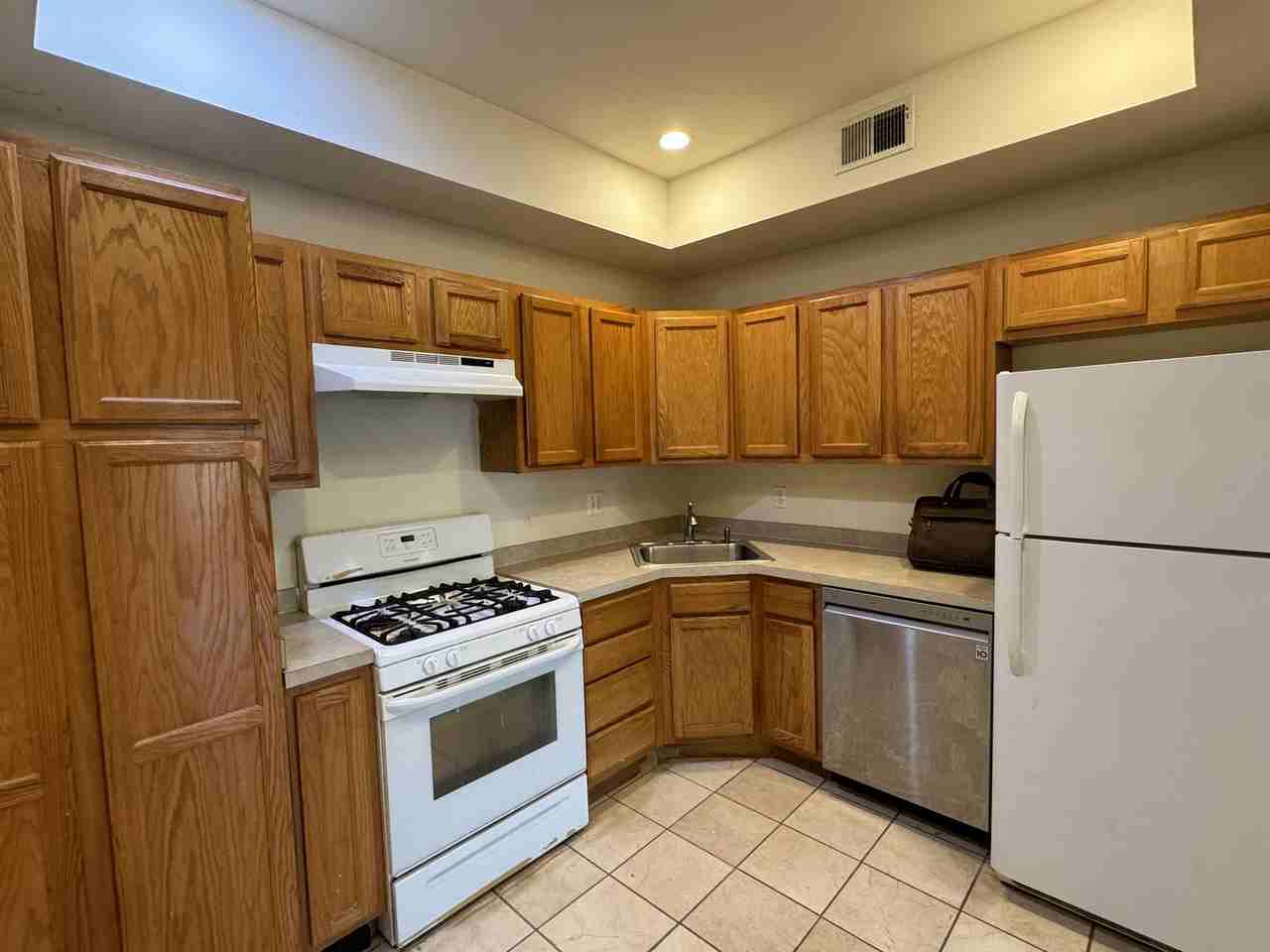 1522 3rd St Nw #A - Photo 5 of 23