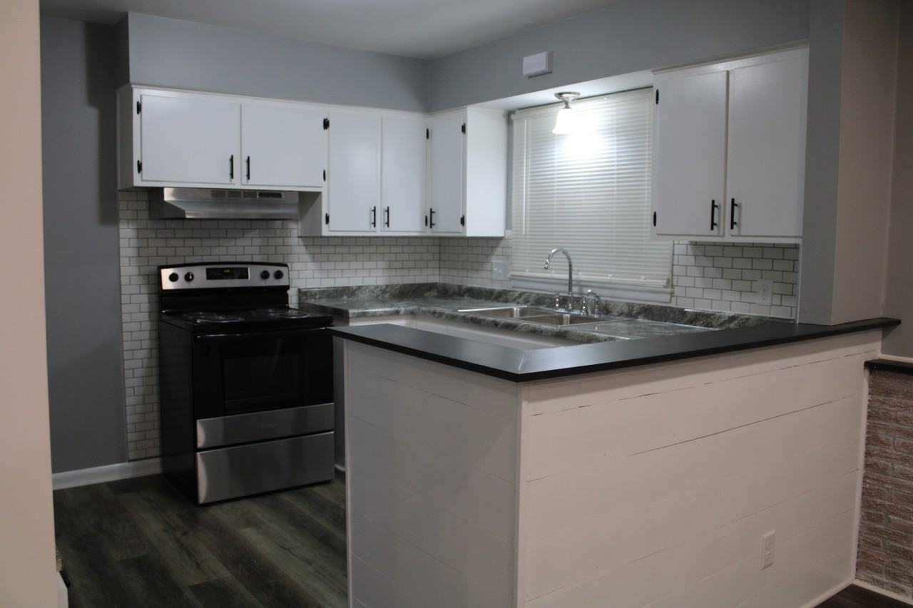 735 Gloria Ave #NA - Photo 3 of 28