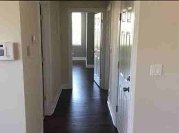 3543 W Sunnyside Ave #3 - Photo 3 of 4