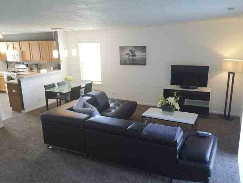 1667 W Chrysler Dr #1667 - Photo 3 of 7