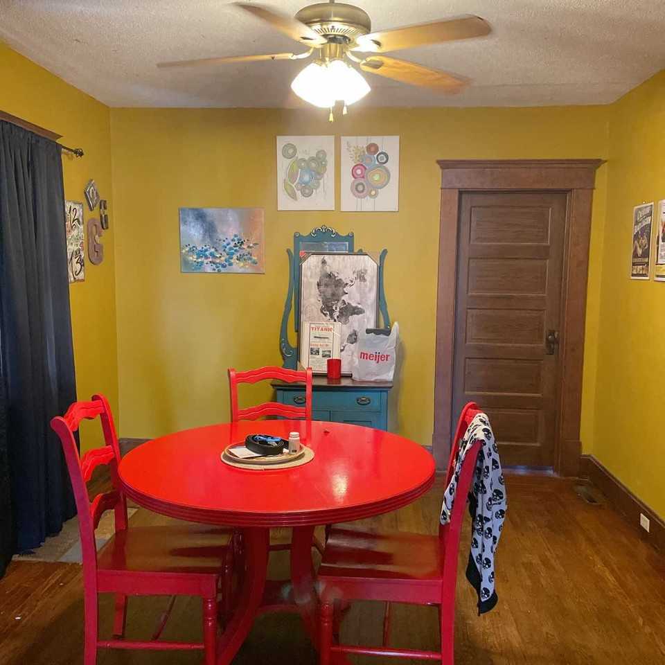 208 S Main St #1 - Photo 3 of 22