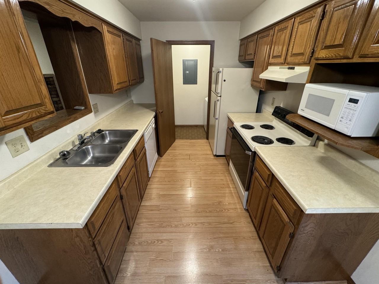 10 Mesa Ct #4 - Photo 5 of 24