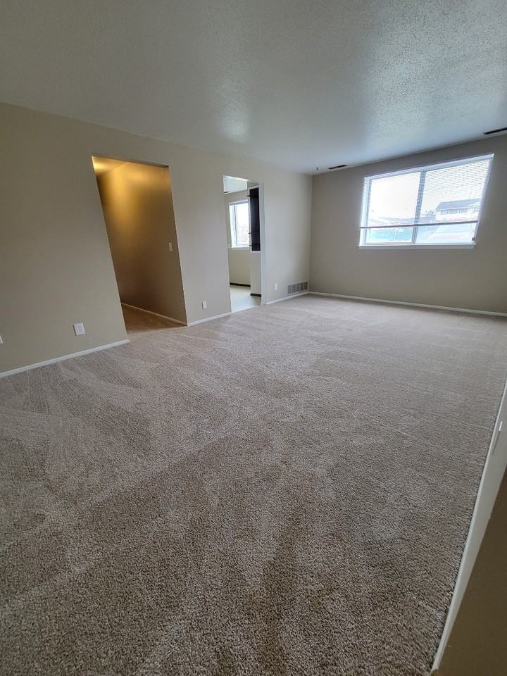 1325 Southwestern Dr, Tecumseh, MI 49286 1 Bedroom Apartment for Rent