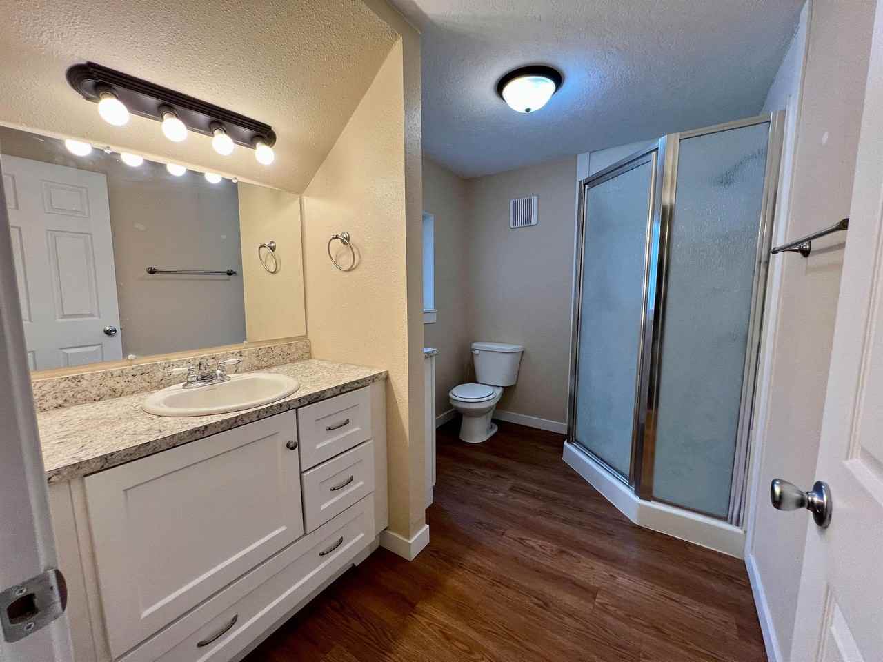 1642 Miller Avenue #1 - Photo 4 of 20