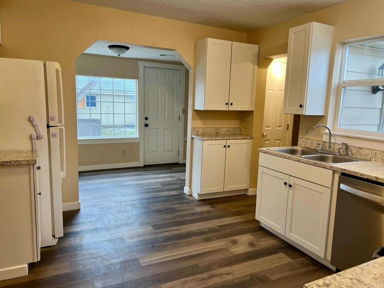 1642 Miller Avenue #1 - Photo 5 of 20