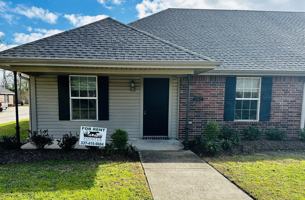 featured image of 2726 Ryan Rd #1