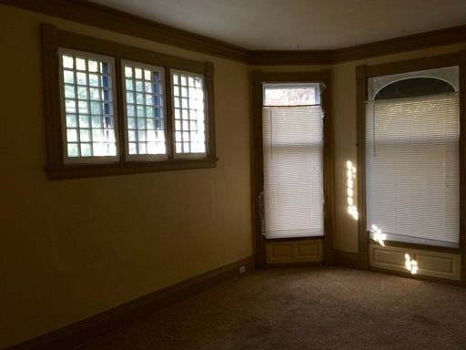 222 Madison Ave SE #2 - Photo 3 of 8