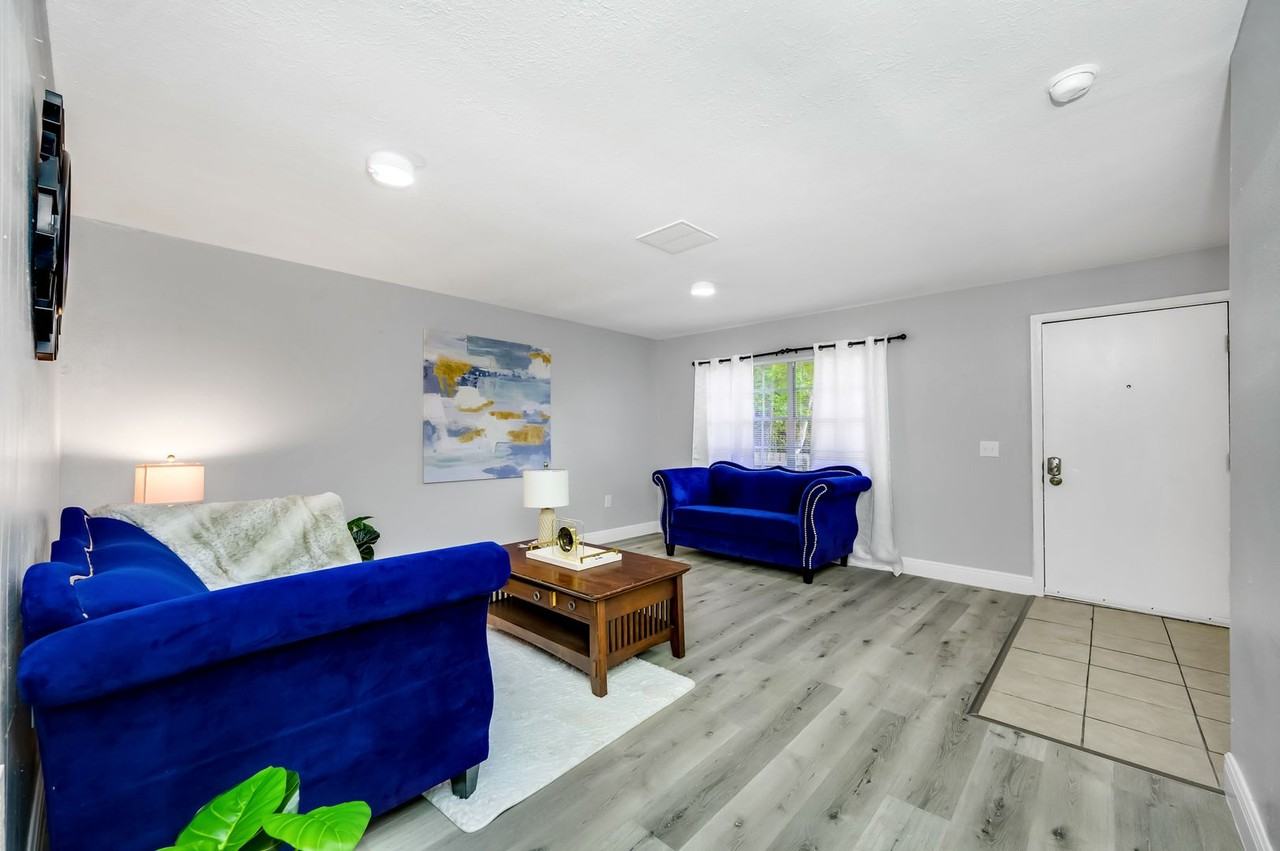 460 Hale Ave - Photo 2 of 50