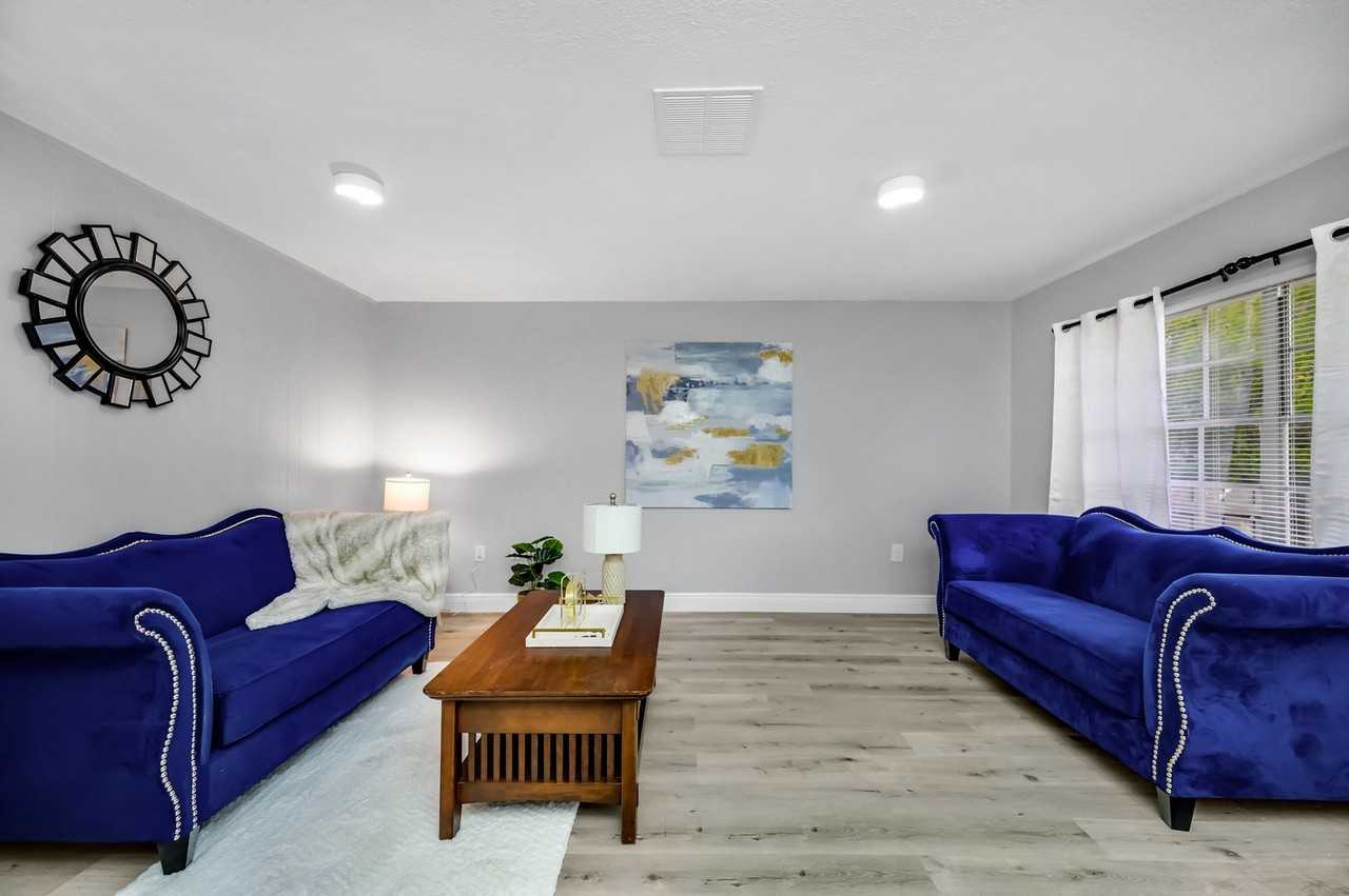 460 Hale Ave - Photo 3 of 50