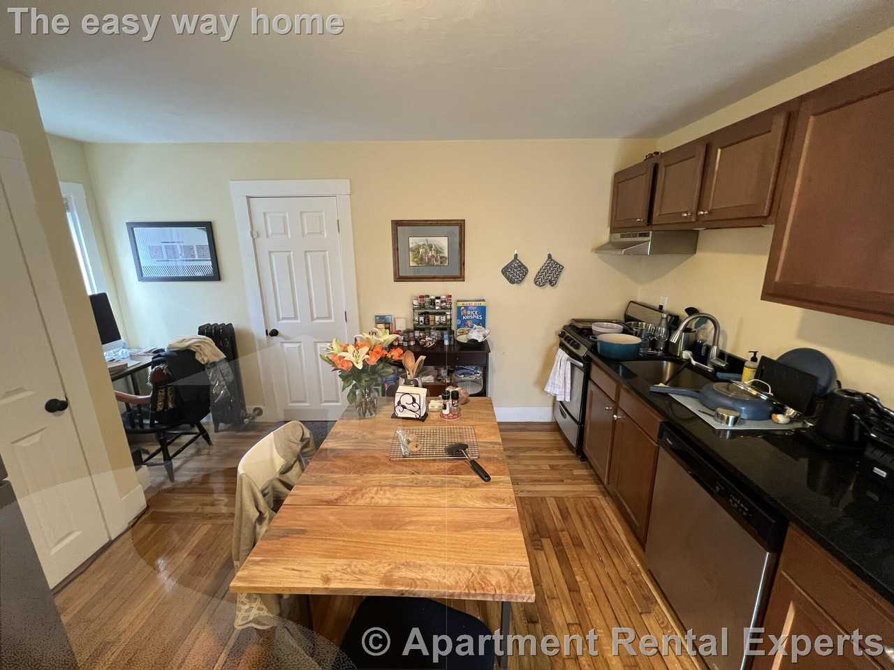 5 Blake St Apt 7 #4 - Photo 5 of 16