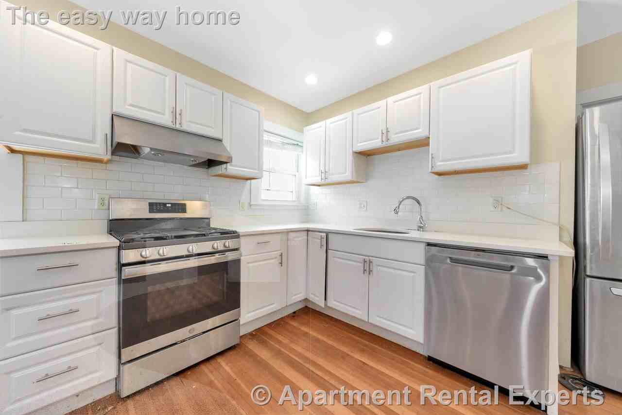 31 Champney St #2 - Photo 4 of 24