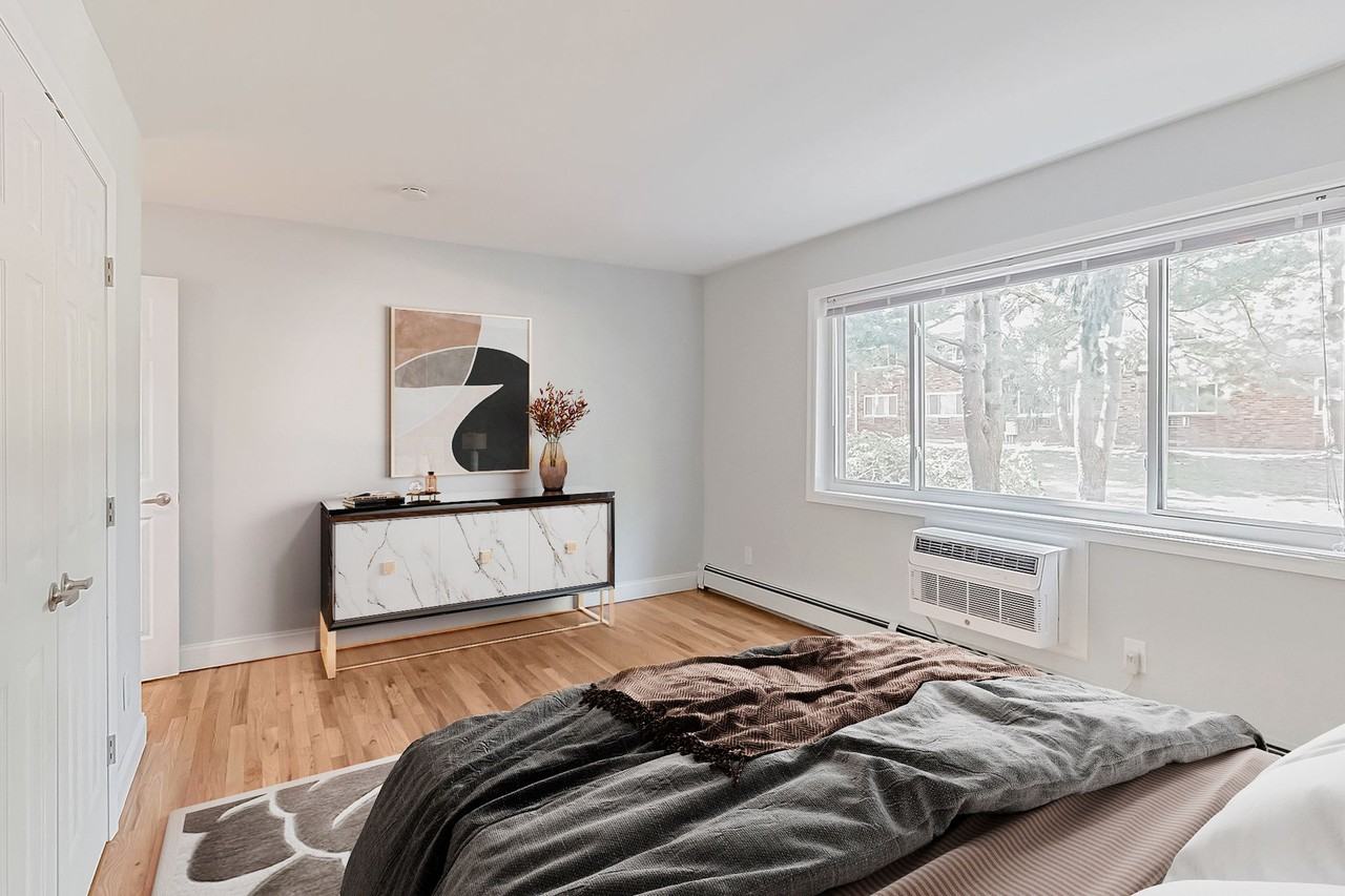 Eagle Rock Apartments at Nesconset 835 Nesconset Hwy, Nesconset, NY