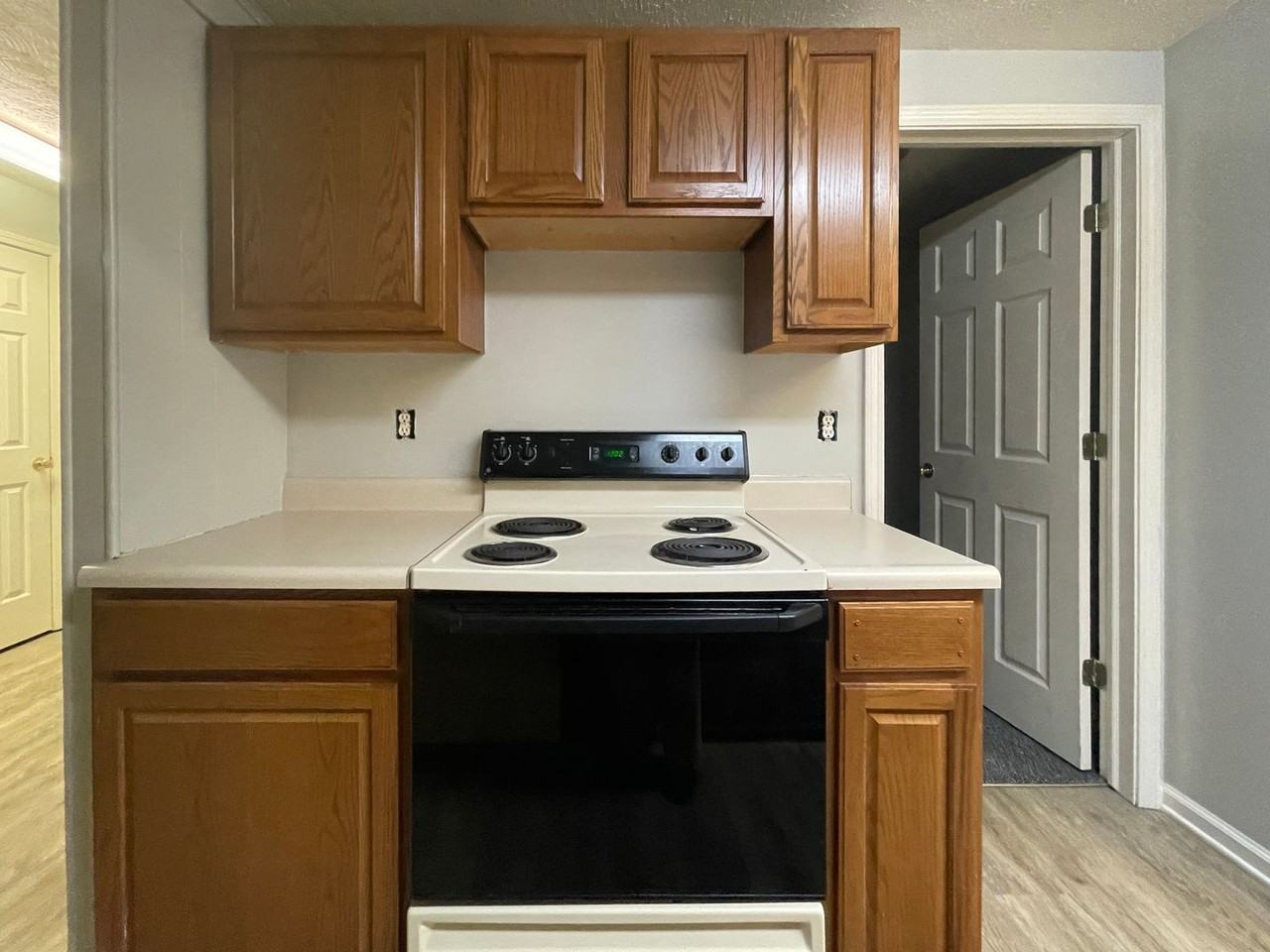 9012 W Jackson St - Photo 6 of 19