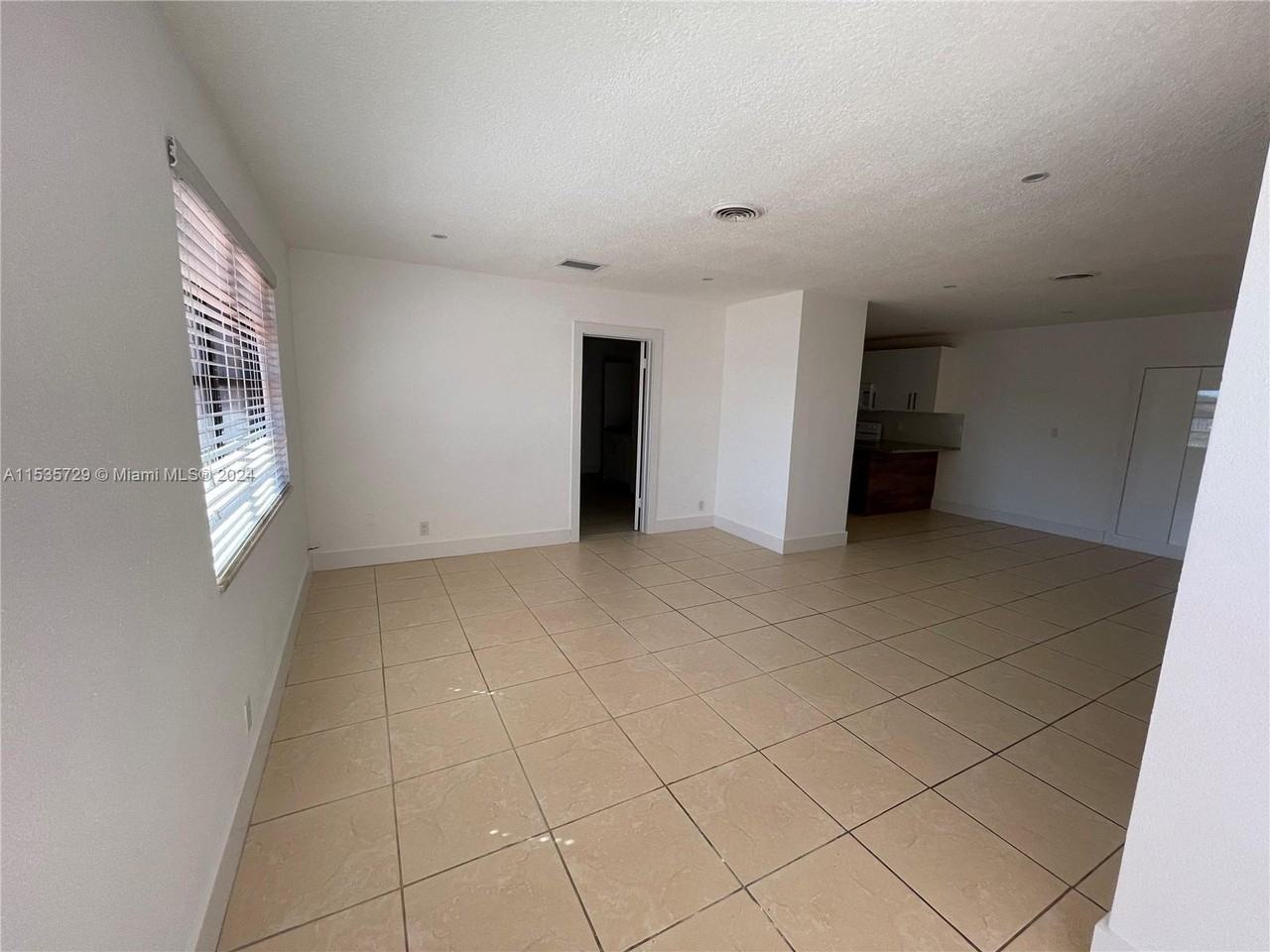 3033 Nw 11th Ter #A - Photo 2 of 8