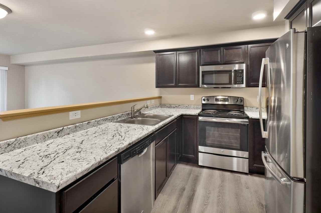 Tremezzo Apartments - Photo 2 of 50