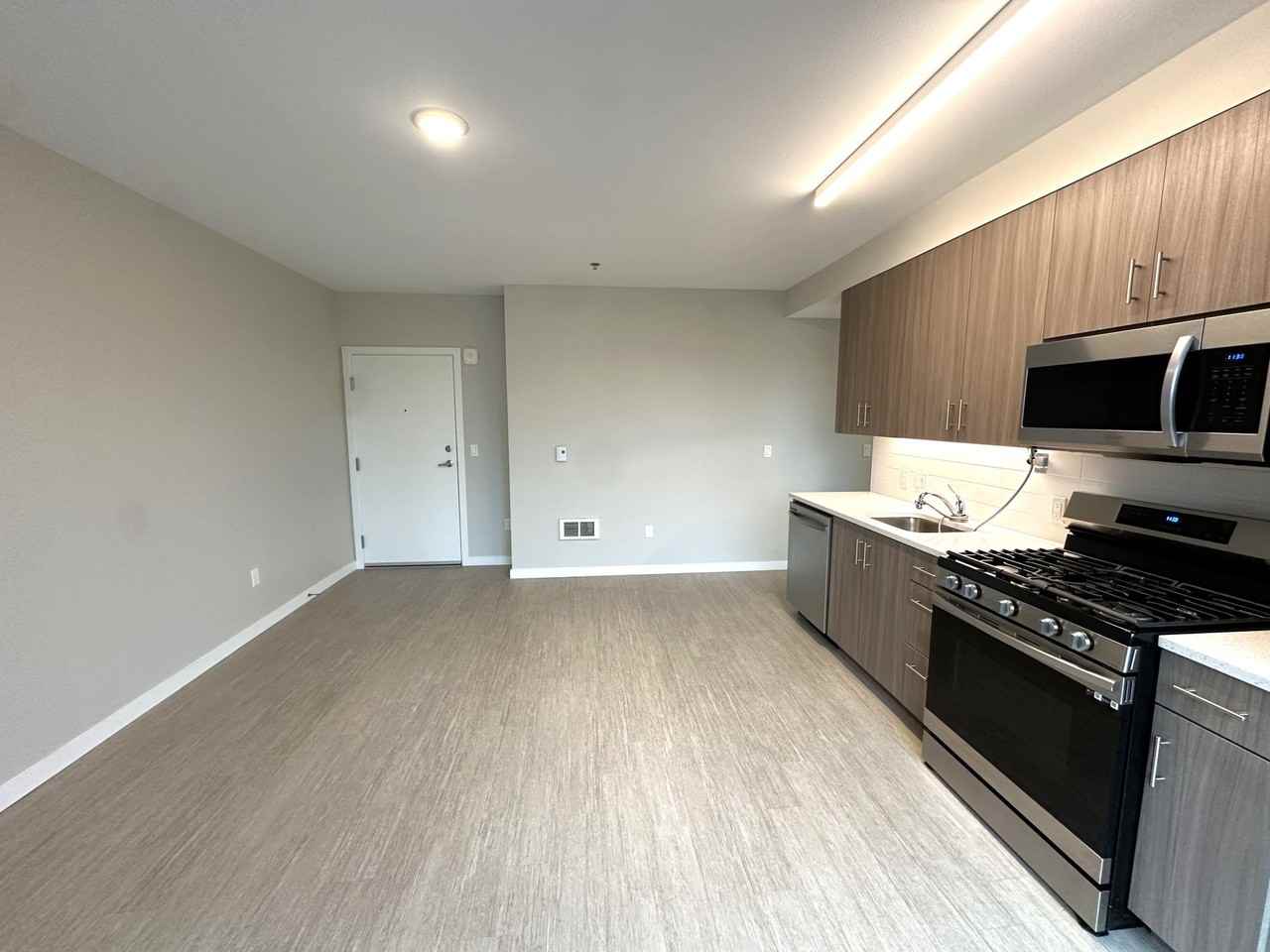 Division 31 - Photo 3 of 9